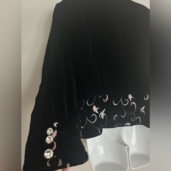 RARE Vintage Ungaro Ter Black Velvet Embroidered Jacket Sz 12 - Picture 5 of 15